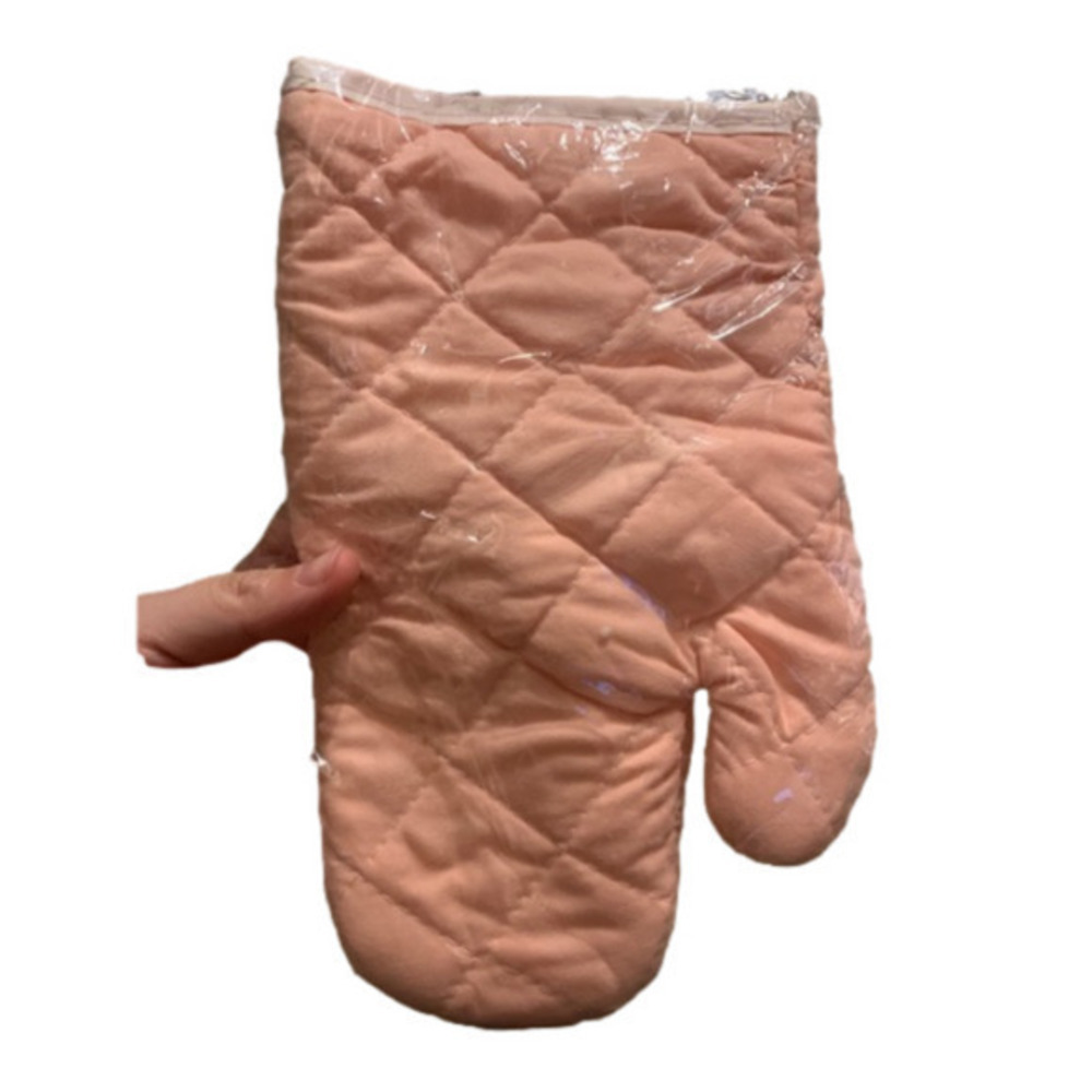 Pink oven mitts, new never used‎